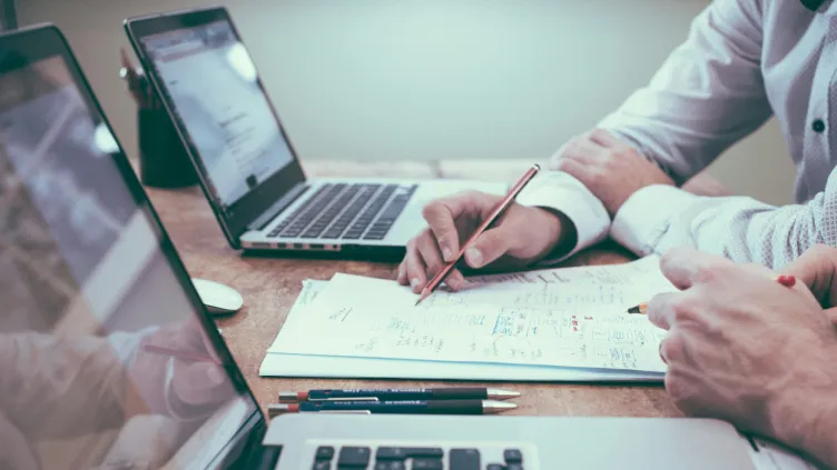 The Power of Taking Risks: How to Make the Right Bold Moves in Marketing